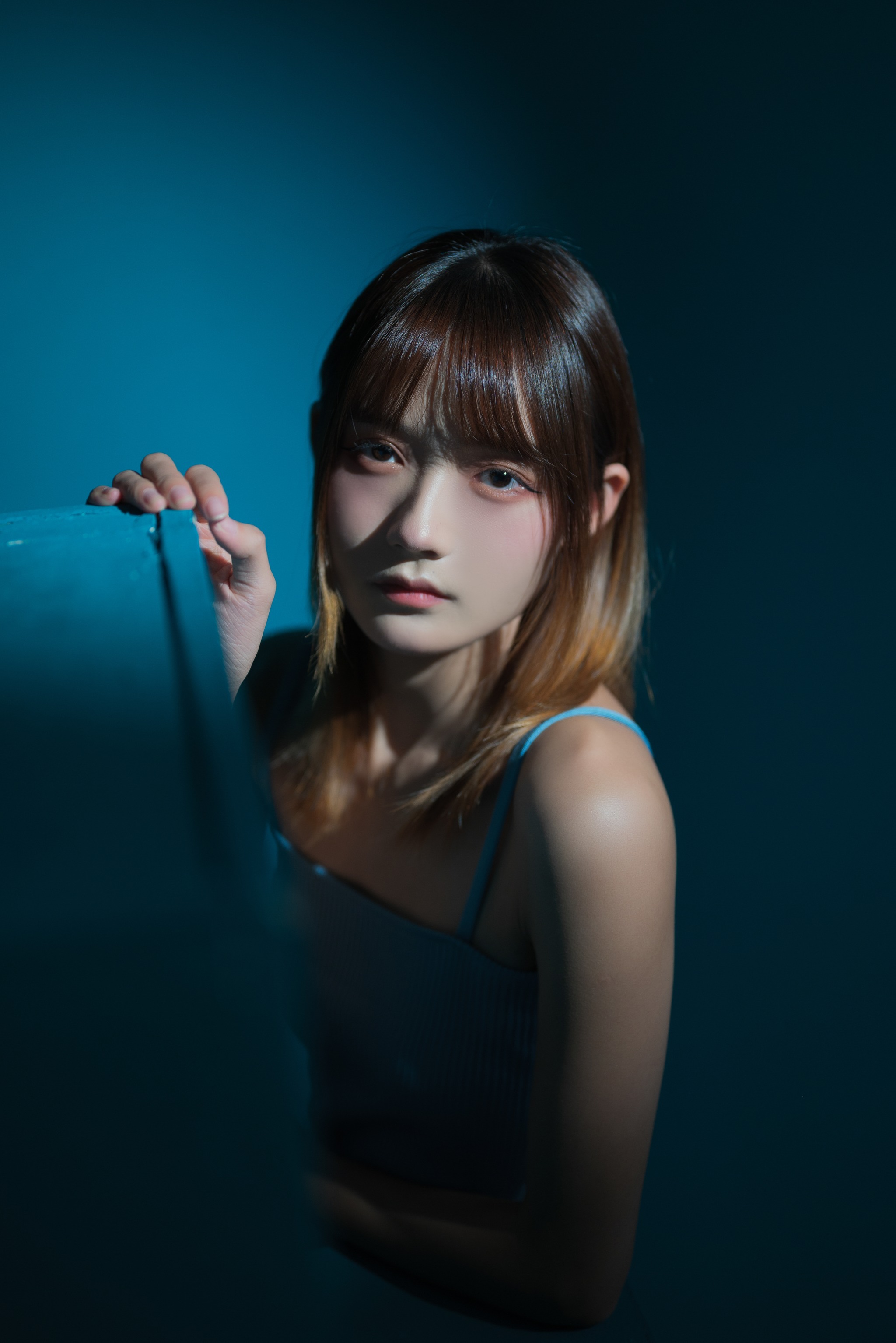 图片[1]-兔子Zzz不吃胡萝卜 – NO.059 抑郁的蓝房间[26P]-XikXak